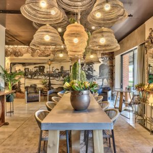 000-HeritageSquare-28-min